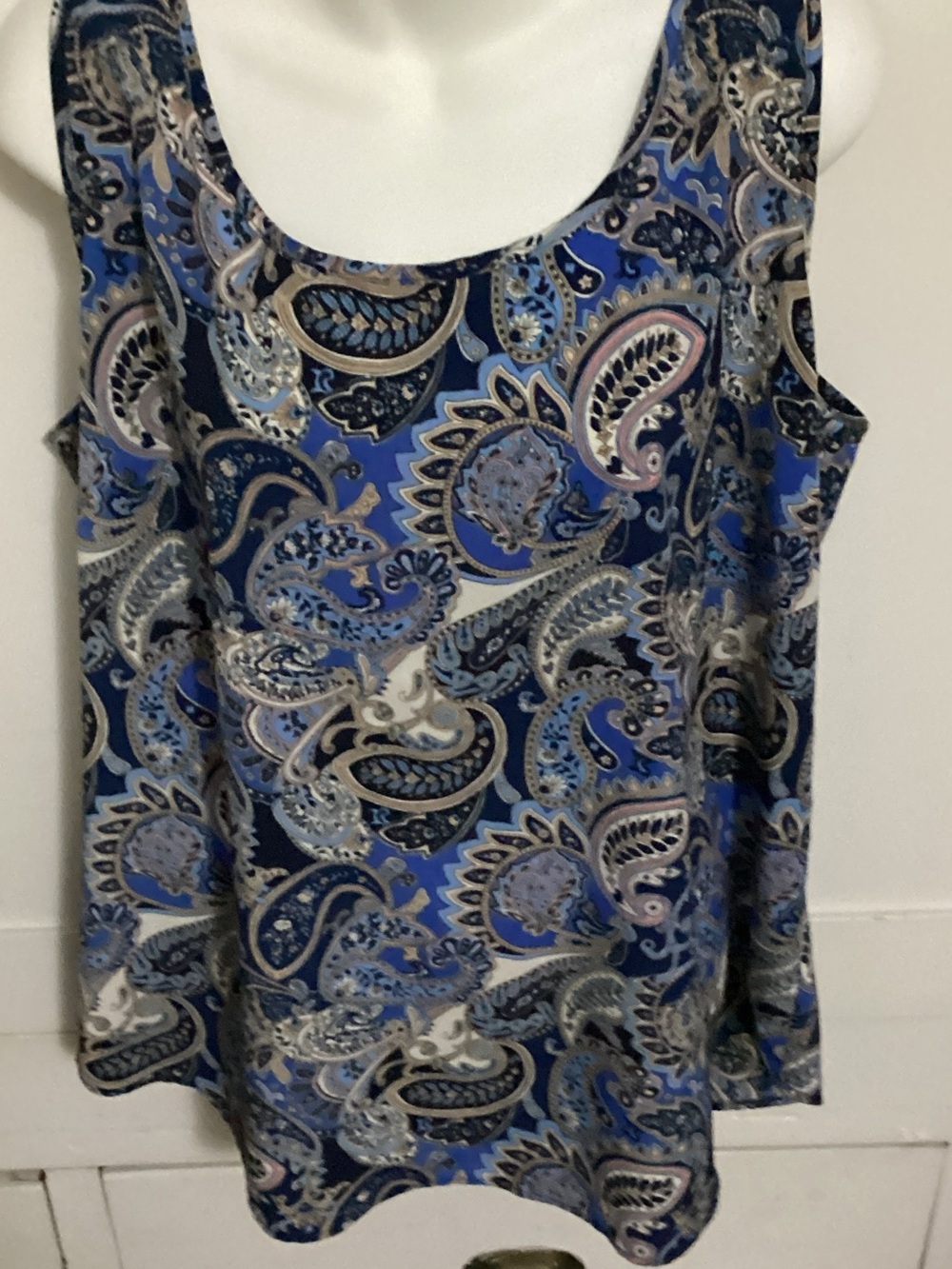 Sleeveless Paisley Tank Top - Blue Multi colors size XL